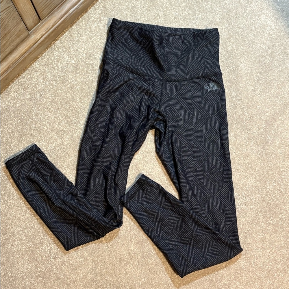 The North Face Women's Black Gray Pattern Thick Leggings size Small